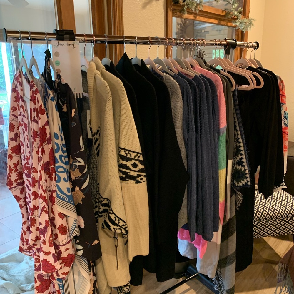 Meet your Posher, Araceli and my little helper